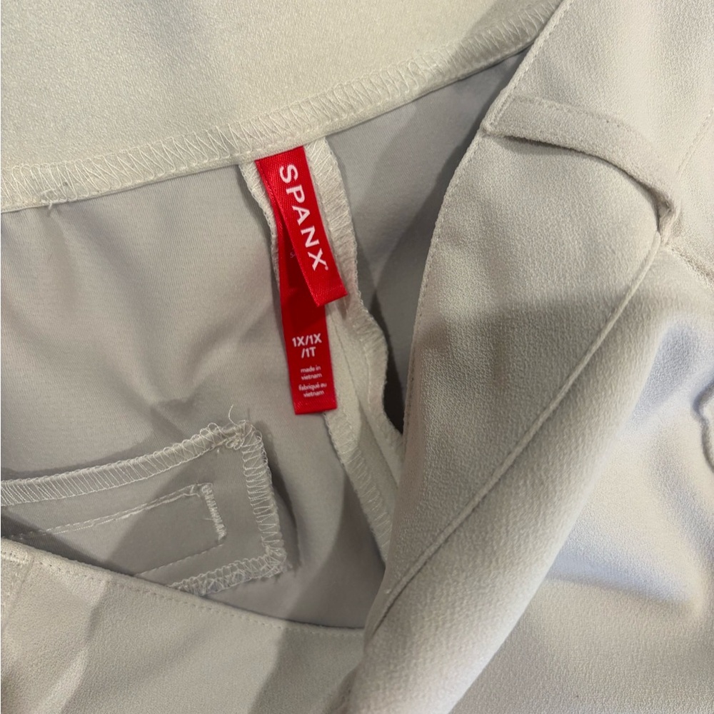 SPANX Cream Pants - Picture 2 of 6